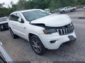  Salvage Jeep Grand Cherokee