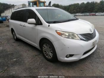  Salvage Toyota Sienna