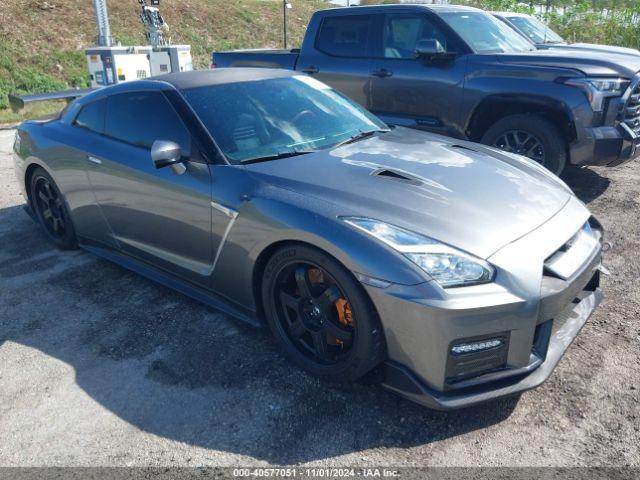  Salvage Nissan GT-R