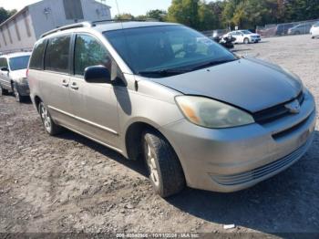  Salvage Toyota Sienna