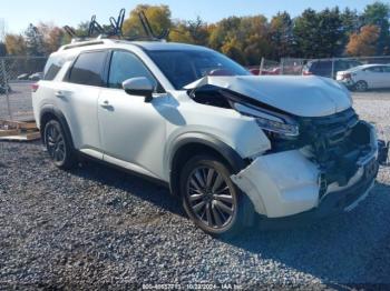  Salvage Nissan Pathfinder