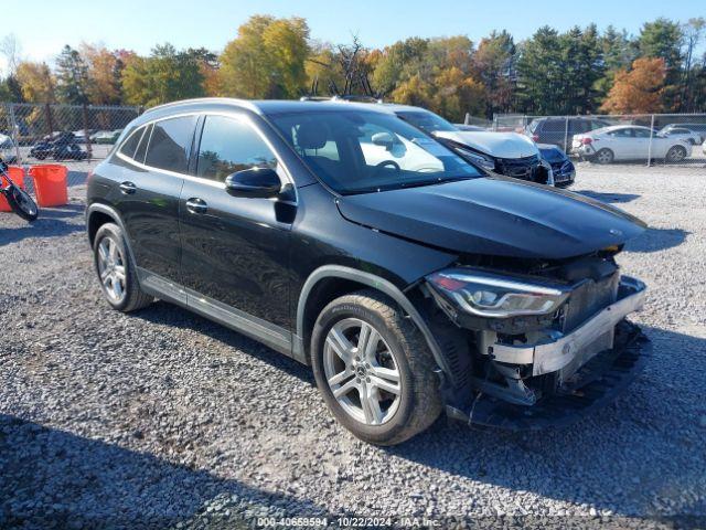  Salvage Mercedes-Benz GLA