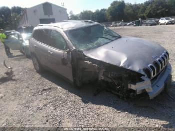  Salvage Jeep Cherokee