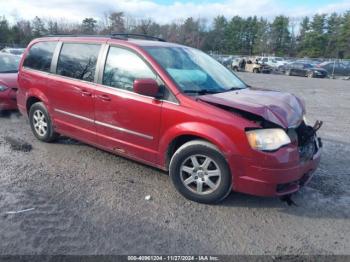  Salvage Chrysler Town & Country