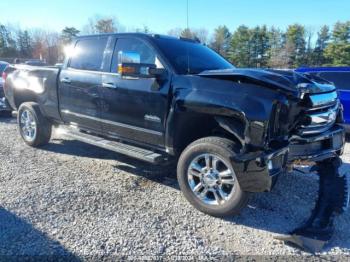  Salvage Chevrolet Silverado 2500