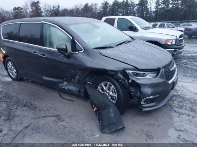  Salvage Chrysler Pacifica