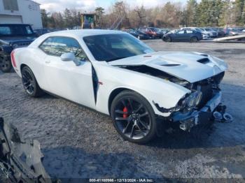  Salvage Dodge Challenger