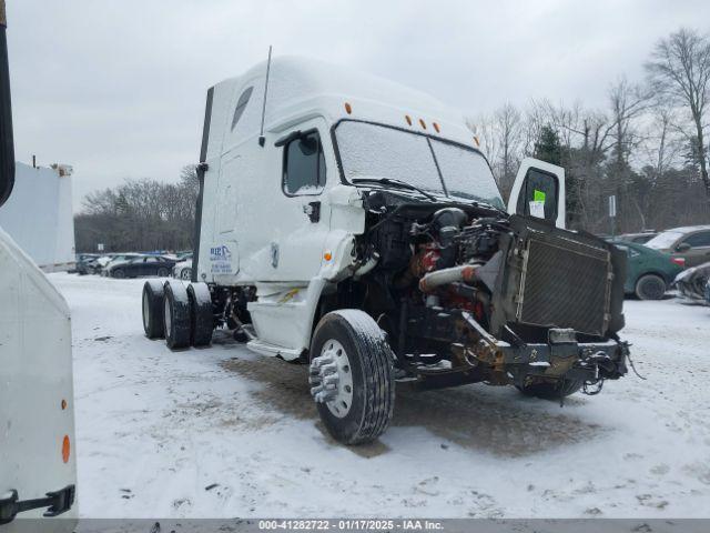  Salvage Freightliner Cascadia 125