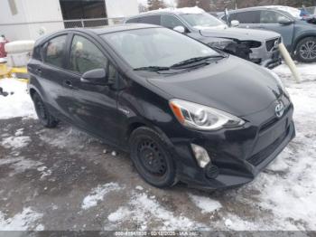  Salvage Toyota Prius c