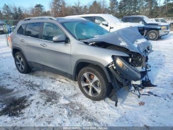  Salvage Jeep Cherokee