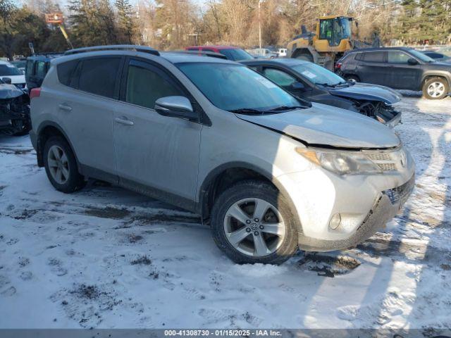  Salvage Toyota RAV4