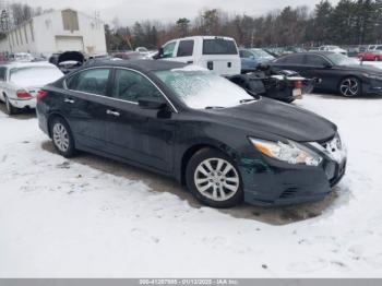  Salvage Nissan Altima