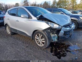  Salvage Hyundai TUCSON