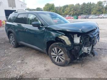  Salvage Nissan Pathfinder