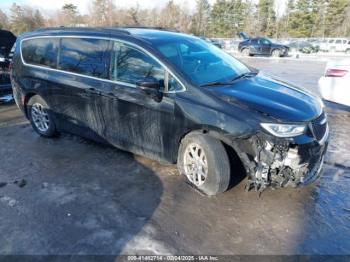  Salvage Chrysler Pacifica