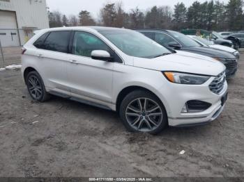  Salvage Ford Edge