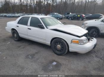  Salvage Ford Crown Victoria