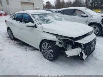 Salvage Nissan Altima