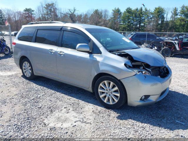  Salvage Toyota Sienna