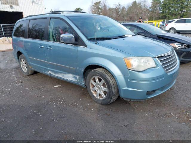  Salvage Chrysler Town & Country