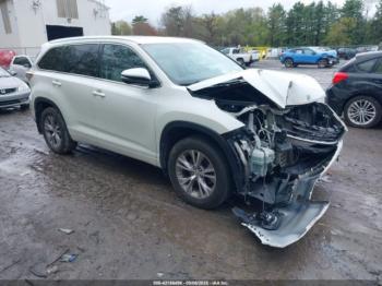  Salvage Toyota Highlander