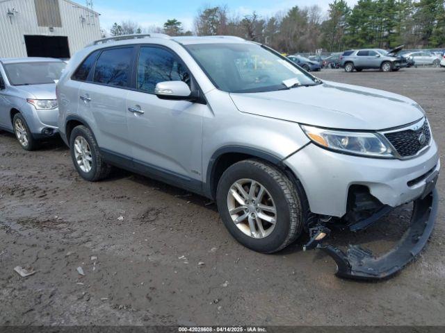  Salvage Kia Sorento
