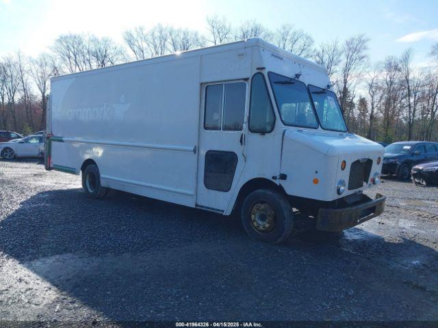  Salvage Freightliner Chassis