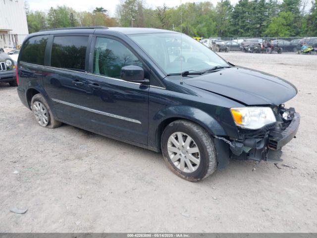  Salvage Chrysler Town & Country