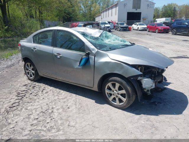 Salvage Mazda Mazda3