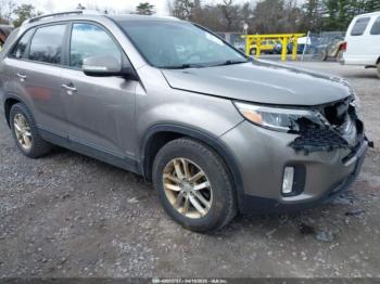  Salvage Kia Sorento