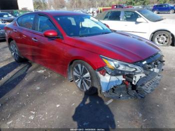  Salvage Nissan Altima