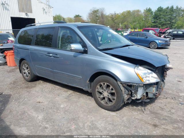  Salvage Kia Sedona