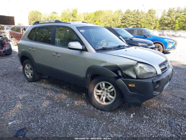  Salvage Hyundai TUCSON