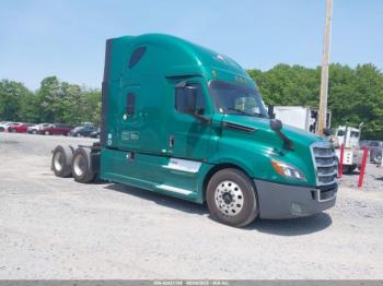  Salvage Freightliner New Cascadia 126