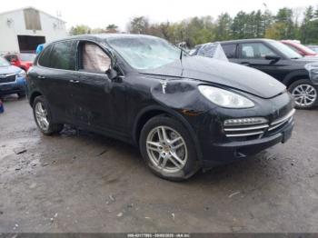  Salvage Porsche Cayenne