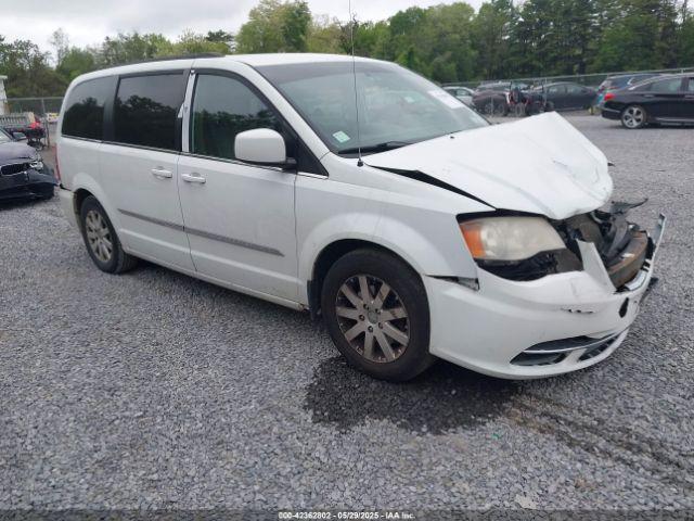  Salvage Chrysler Town & Country