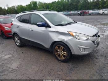  Salvage Hyundai TUCSON