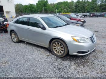 Salvage Chrysler 200