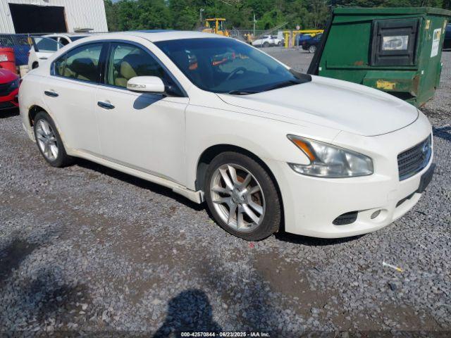  Salvage Nissan Maxima