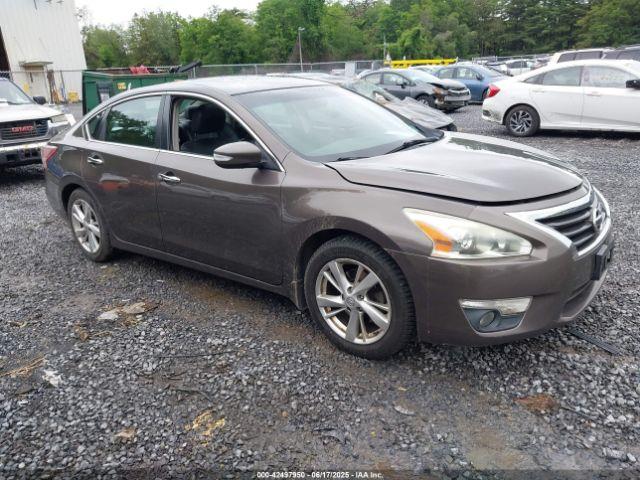  Salvage Nissan Altima