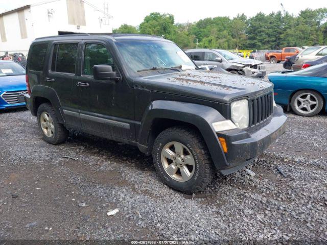  Salvage Jeep Liberty