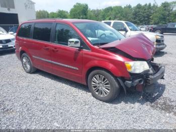  Salvage Chrysler Town & Country