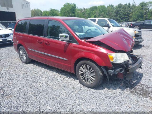  Salvage Chrysler Town & Country