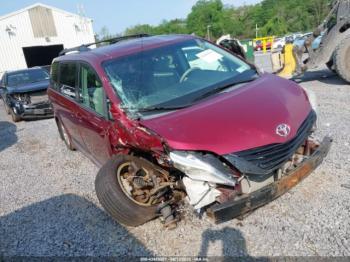  Salvage Toyota Sienna