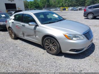  Salvage Chrysler 200