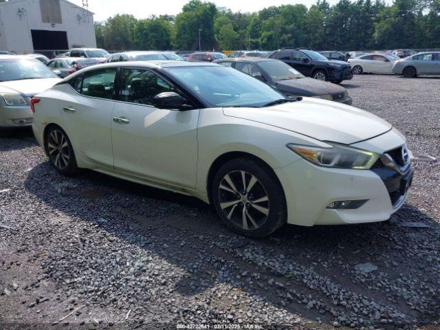  Salvage Nissan Maxima
