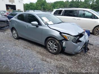  Salvage Toyota Yaris
