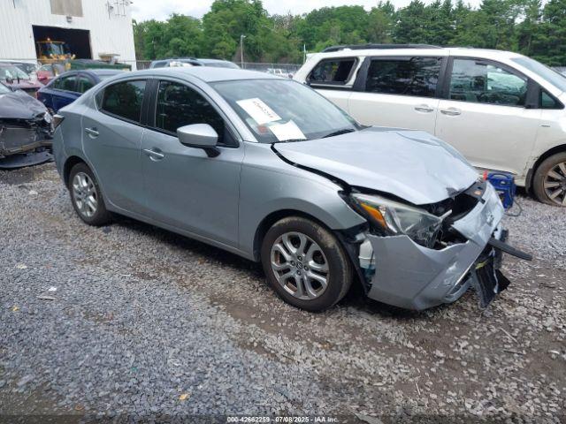  Salvage Toyota Yaris