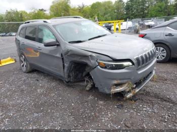  Salvage Jeep Cherokee