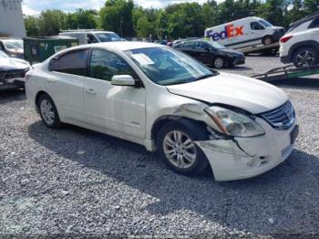  Salvage Nissan Altima